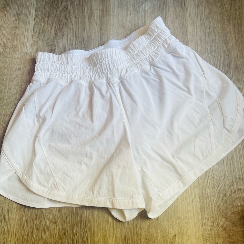 Lululemon Tracker Shorts - Picture 7 of 7
